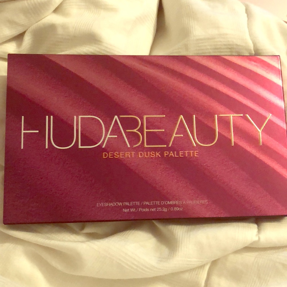 HUDA BEAUTY DESERT DUSK PALETTE
